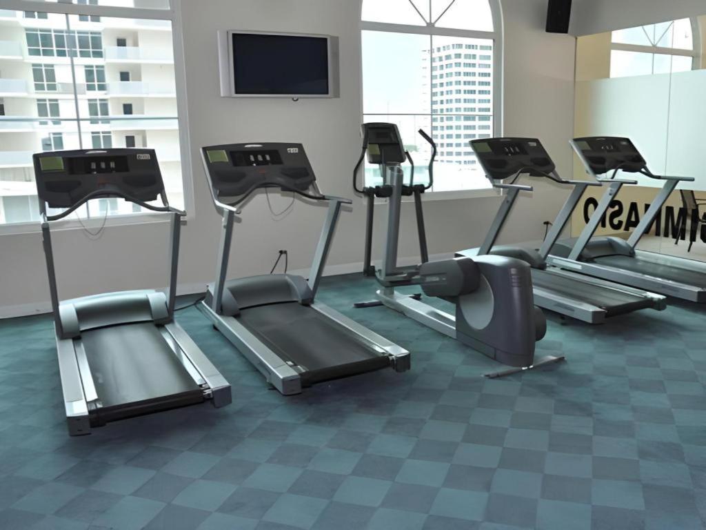 Veneto Hotel & Casino Cidade do Panamá Exterior foto Treadmills