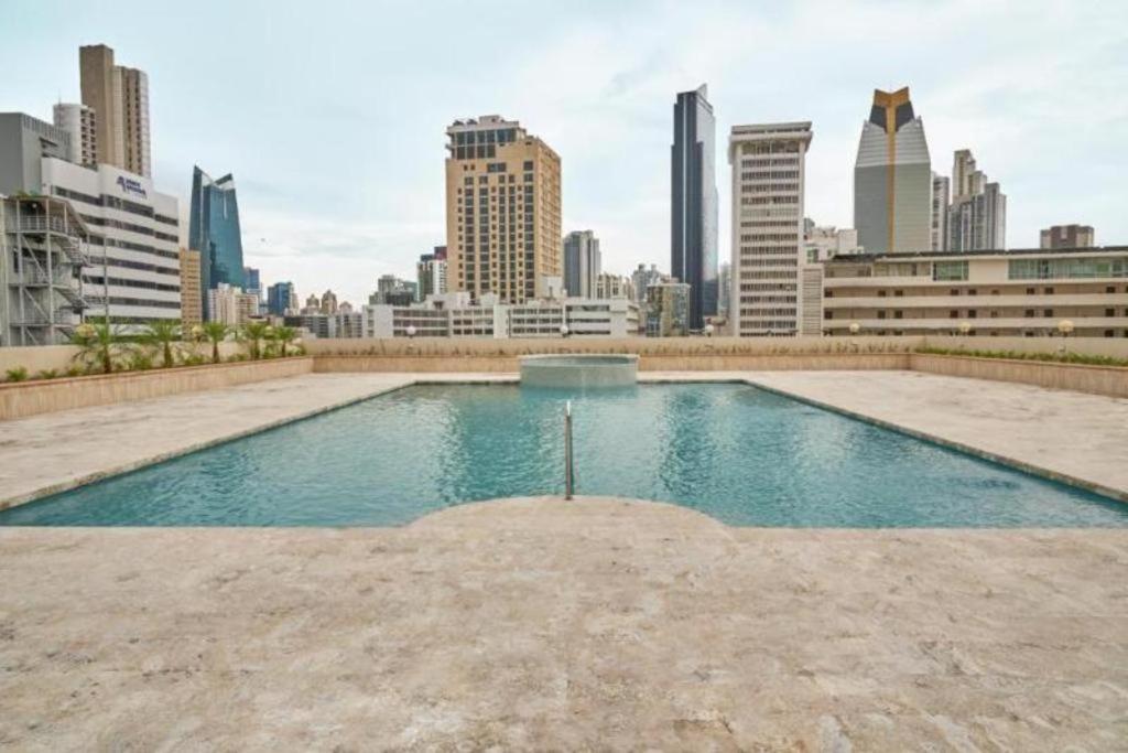 Veneto Hotel & Casino Cidade do Panamá Exterior foto View of the city from the rooftop of the hotel